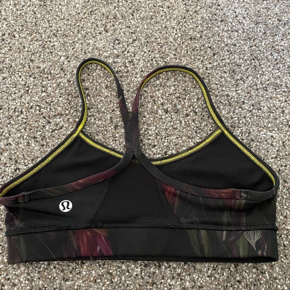 Lululemon Flow Y bra. Multi-color. Size 2. - Picture 2 of 4
